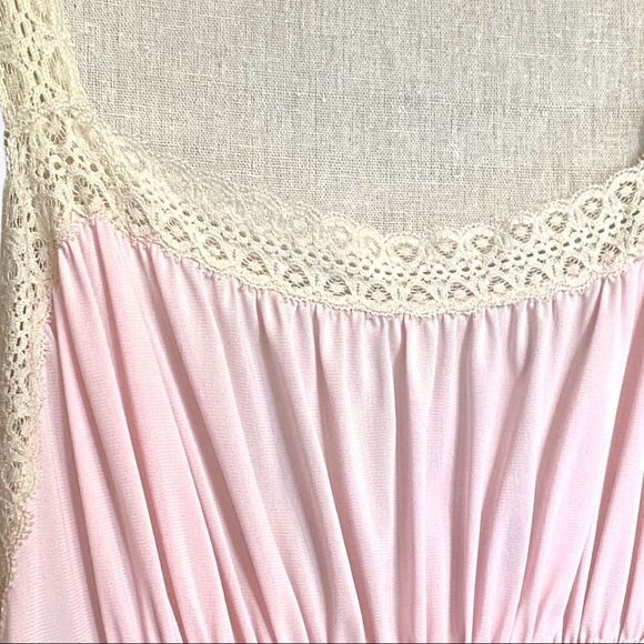 Vintage Pastel Pink Long Nightgown (M) Lorraine - Picture 4 of 5